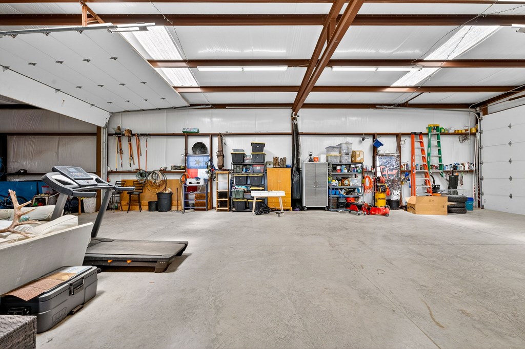 2704 S County Rd 1067