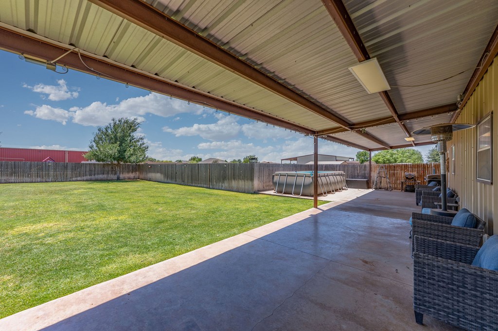 2704 S County Rd 1067