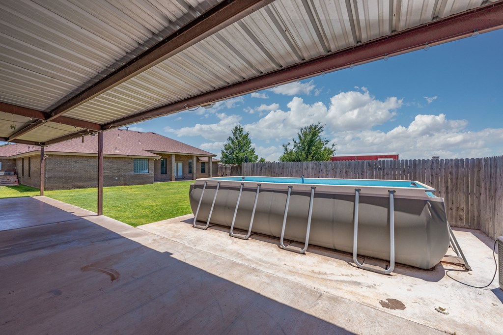 2704 S County Rd 1067