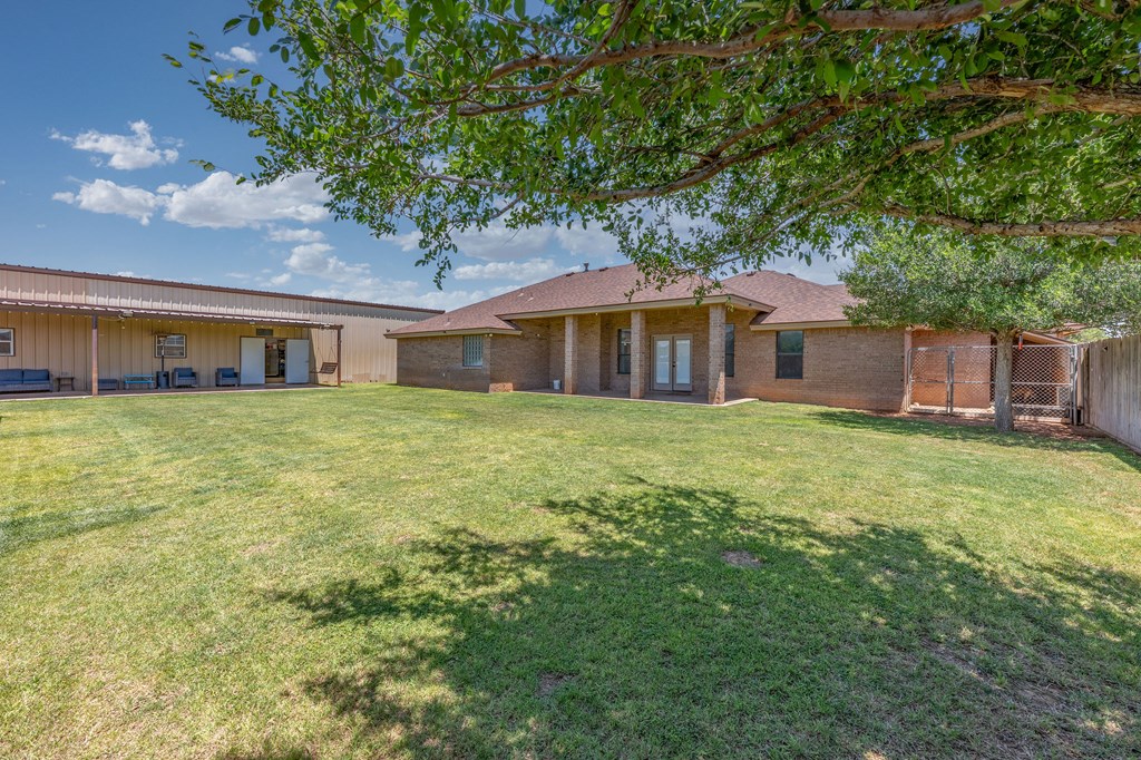 2704 S County Rd 1067