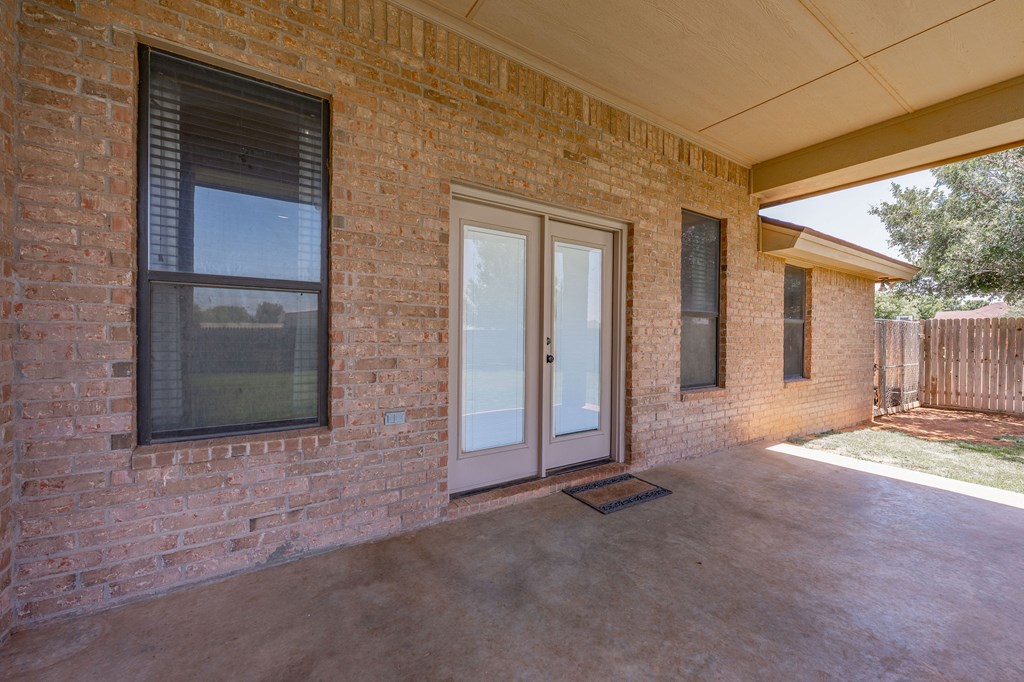 2704 S County Rd 1067