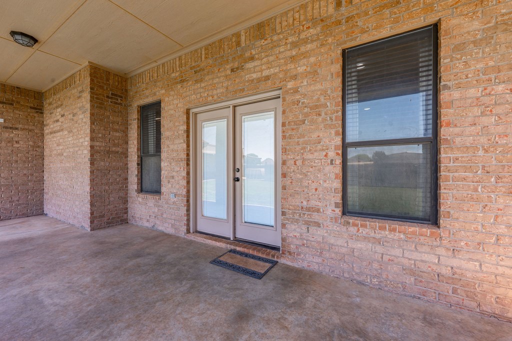 2704 S County Rd 1067