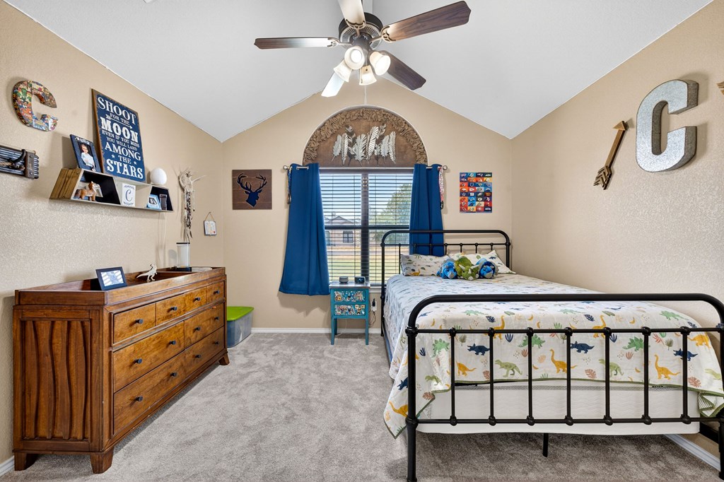2704 S County Rd 1067