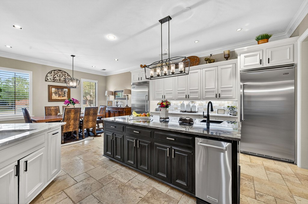4113 Mockingbird Lane
