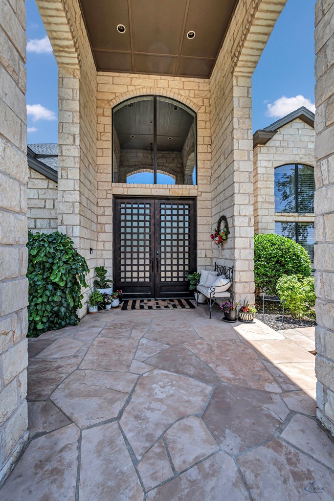 4113 Mockingbird Lane