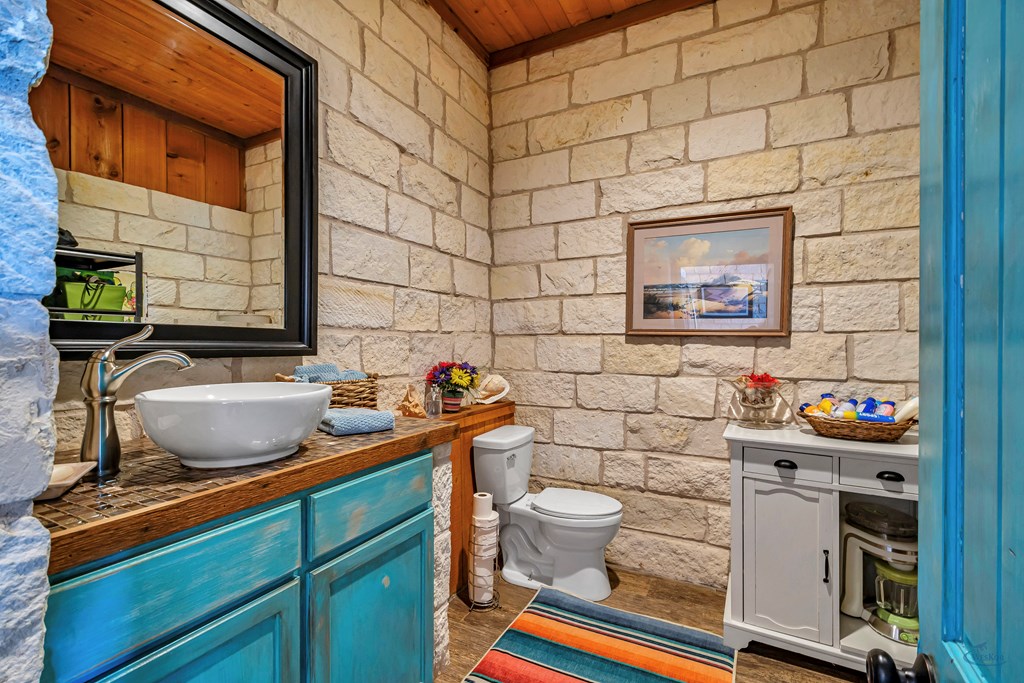 4113 Mockingbird Lane
