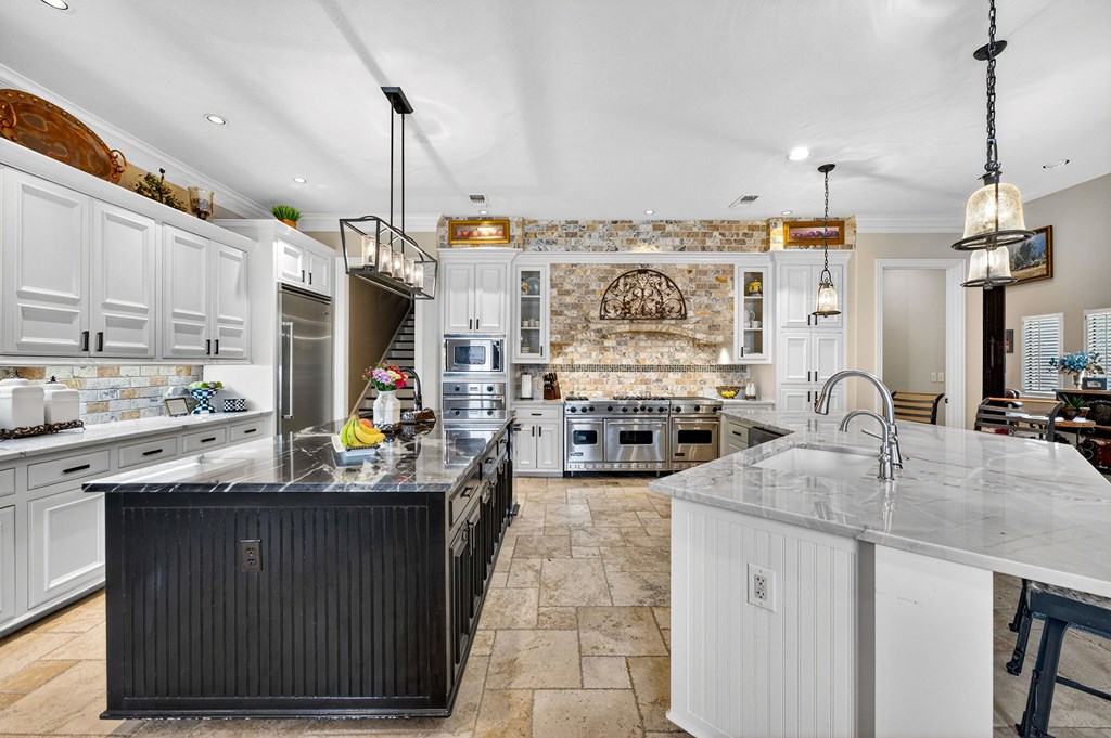 4113 Mockingbird Lane