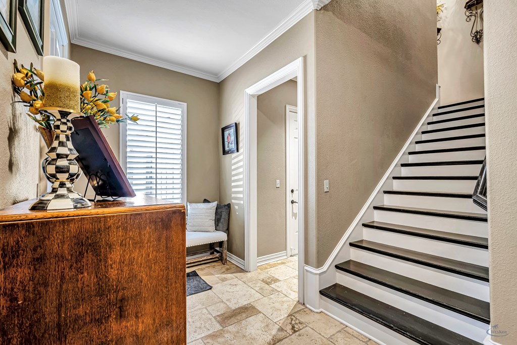 4113 Mockingbird Lane