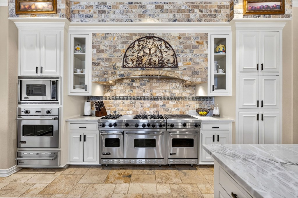 4113 Mockingbird Lane