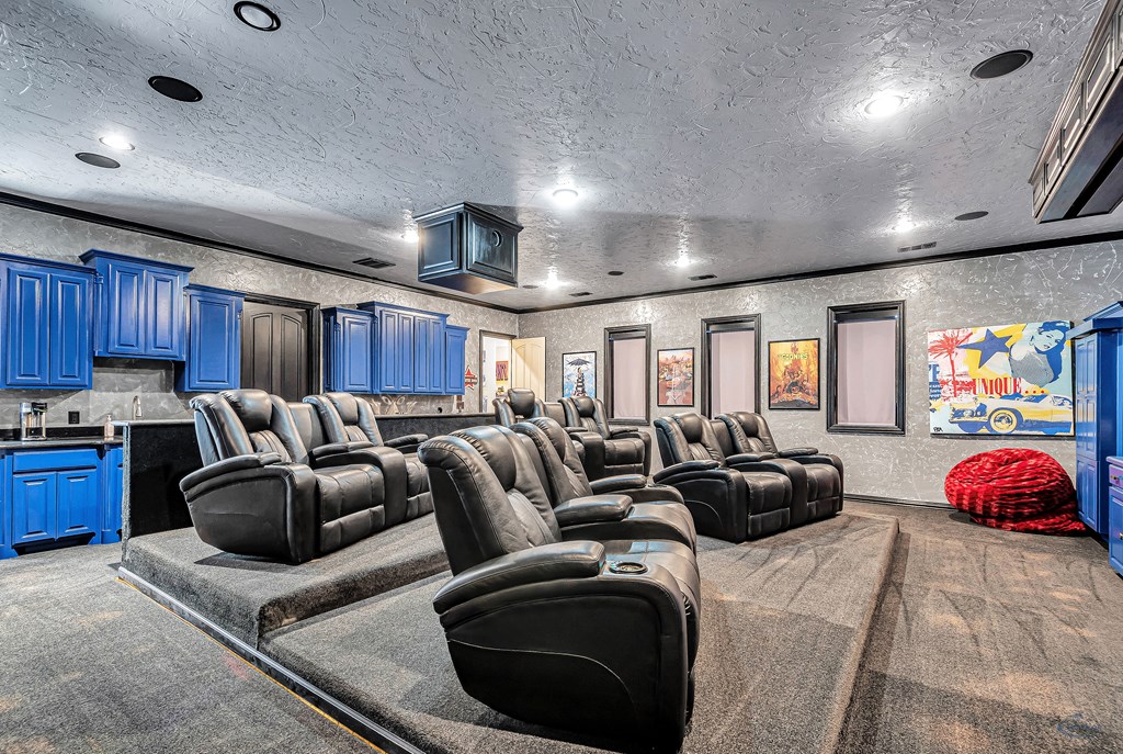 4113 Mockingbird Lane