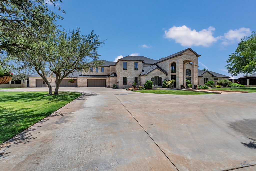 4113 Mockingbird Lane