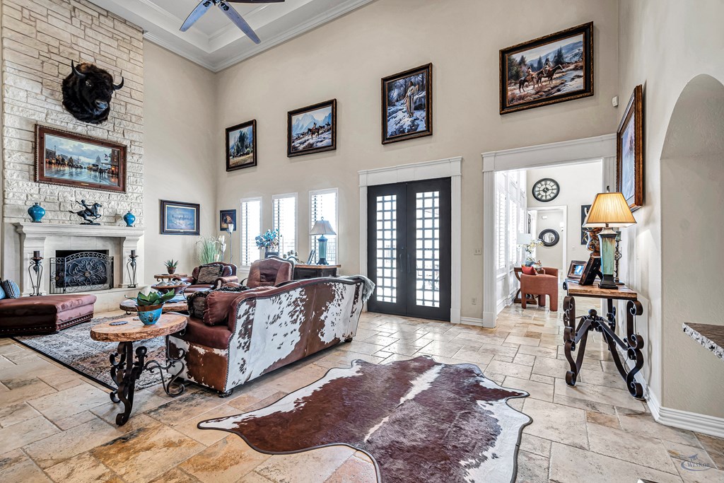 4113 Mockingbird Lane