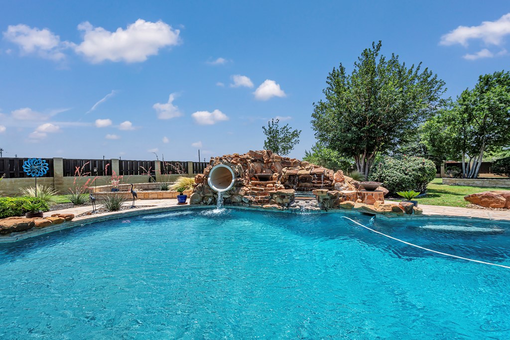4113 Mockingbird Lane