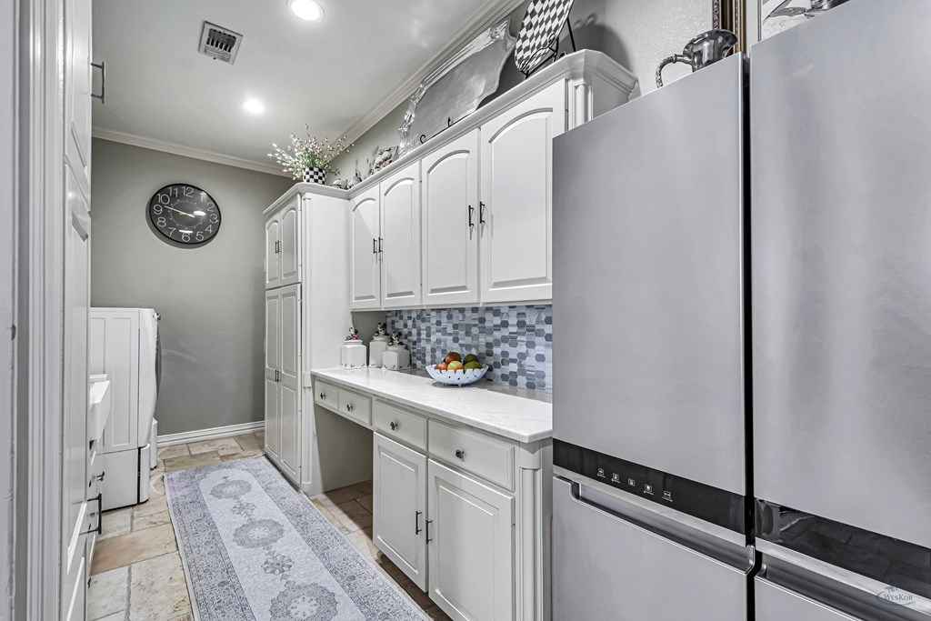 4113 Mockingbird Lane