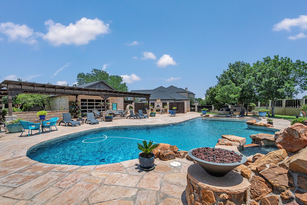 4113 Mockingbird Lane
