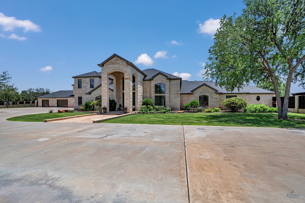 4113 Mockingbird Lane