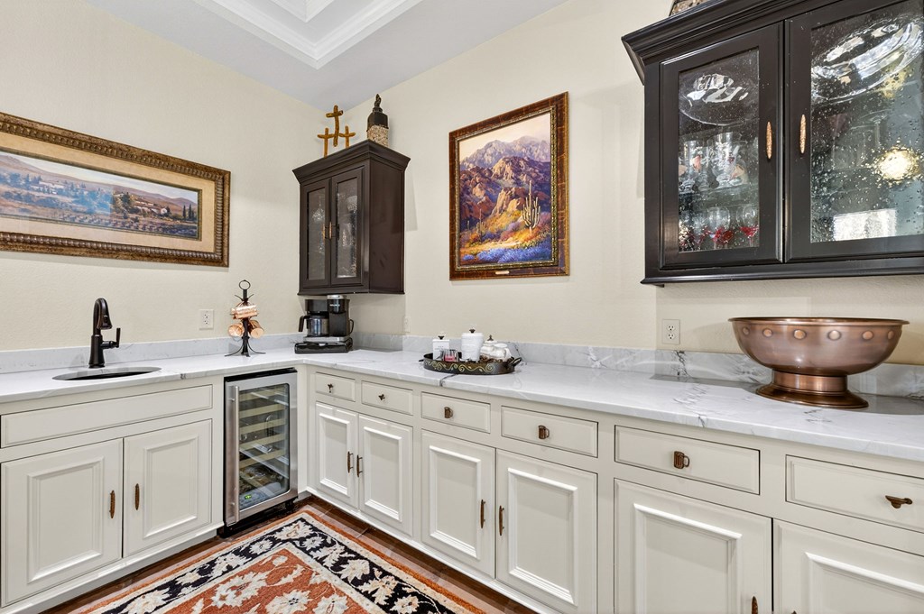 4113 Mockingbird Lane