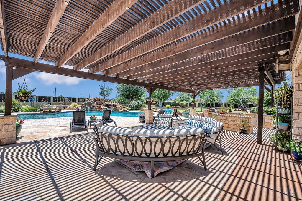 4113 Mockingbird Lane