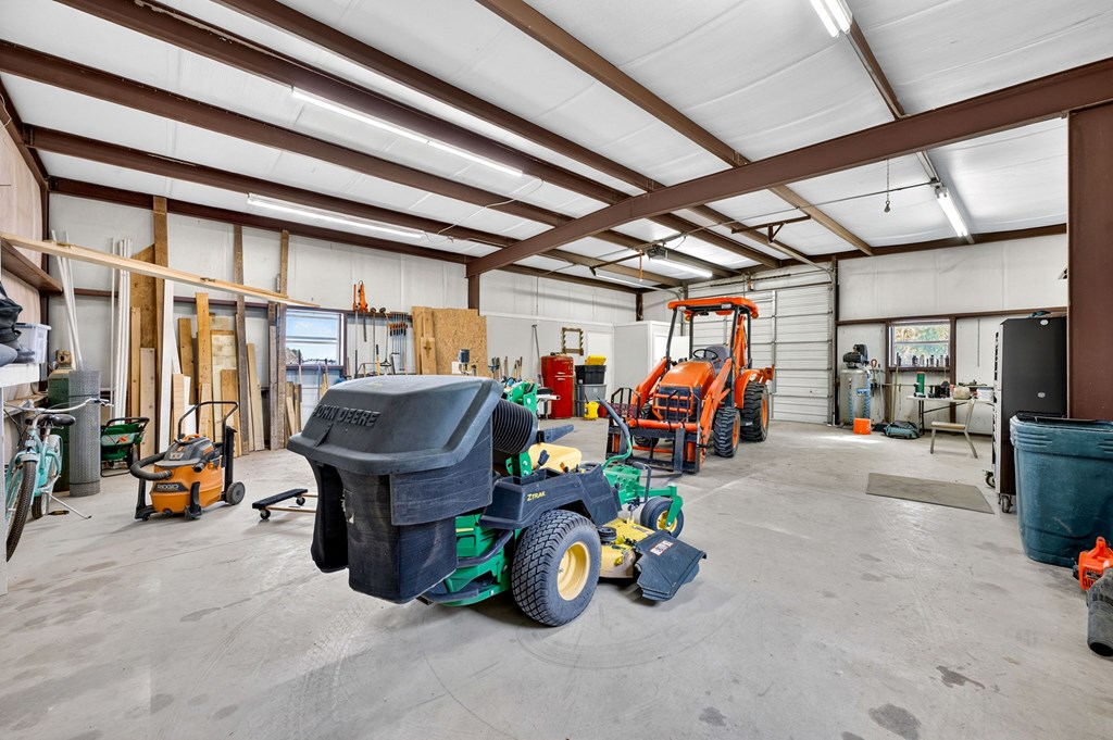 1401 S County Rd 1129