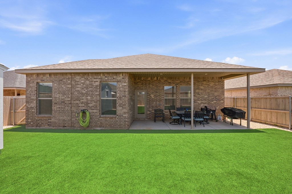 2721 Longfellow Rd