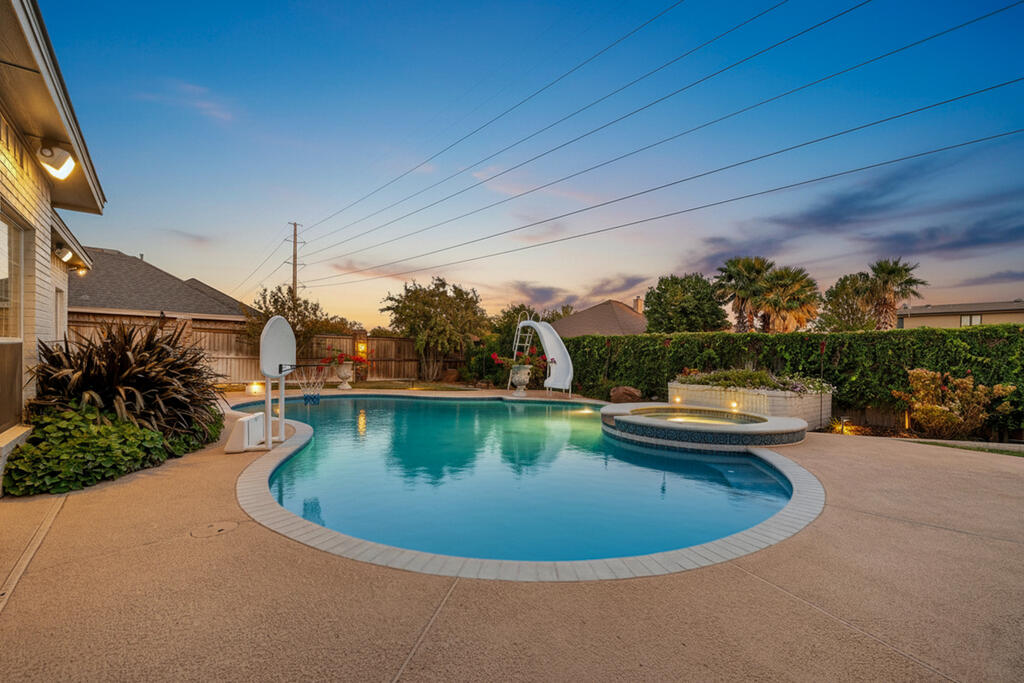 4609 Breezeway Court