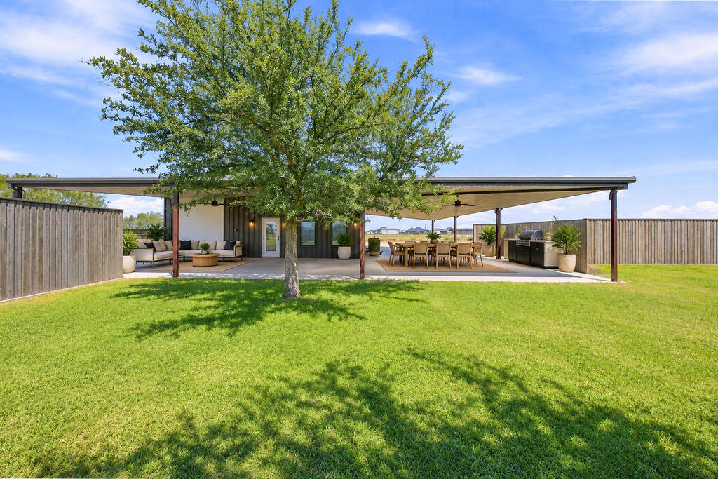 1401 S County Rd 1072