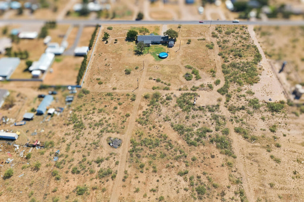 1210 S County Rd 1083