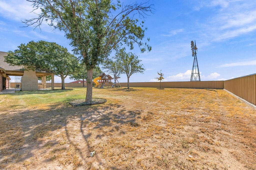 200 E County Rd 300