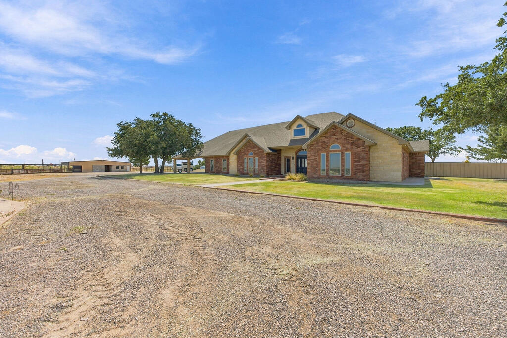200 E County Rd 300