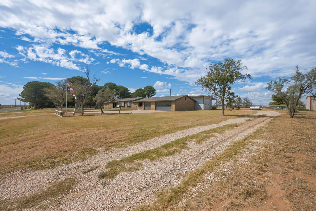 5801 E County Rd 110
