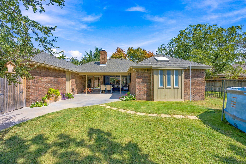 4903 Fields Place