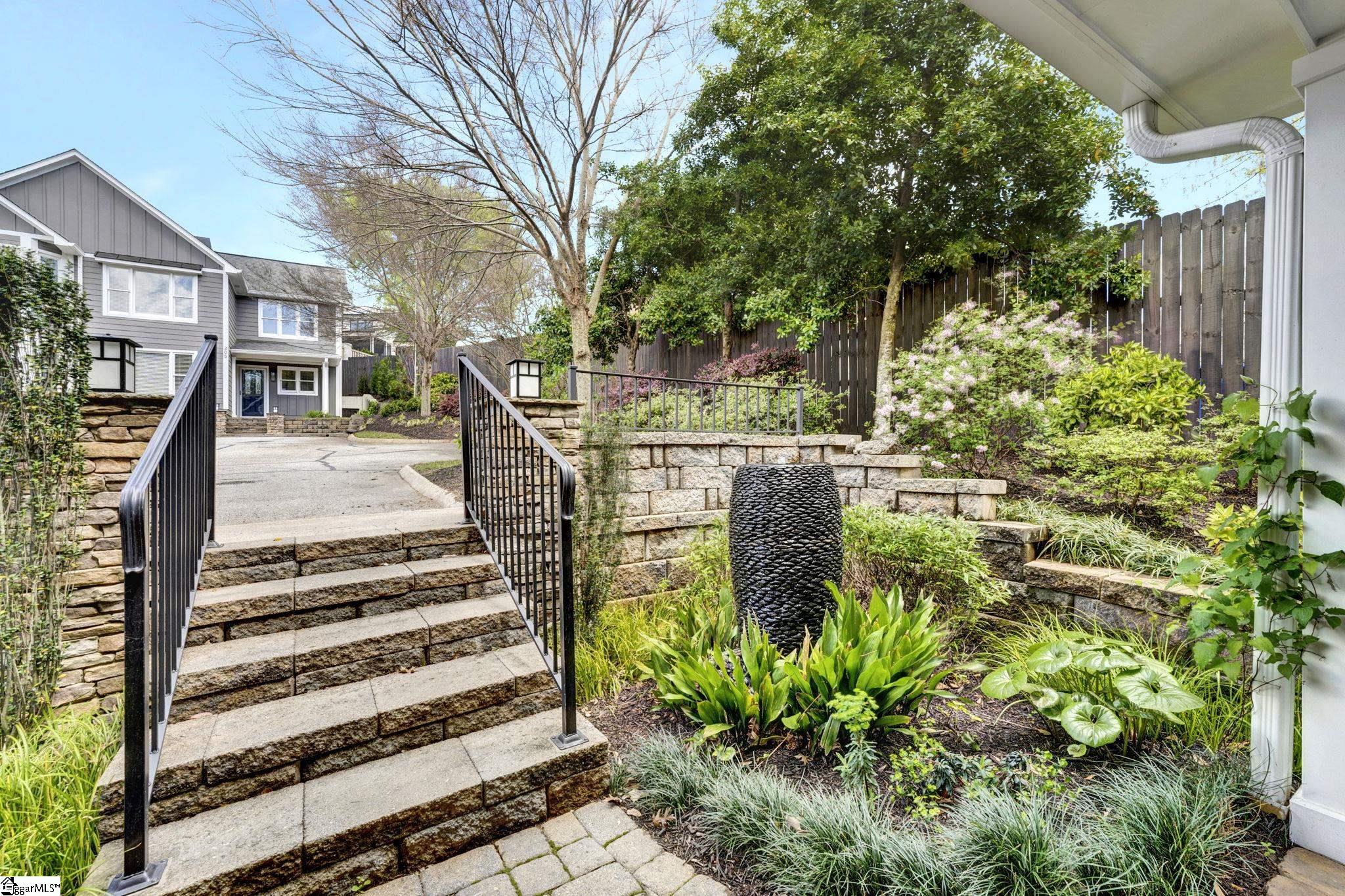 405 Oakland Avenue # 101