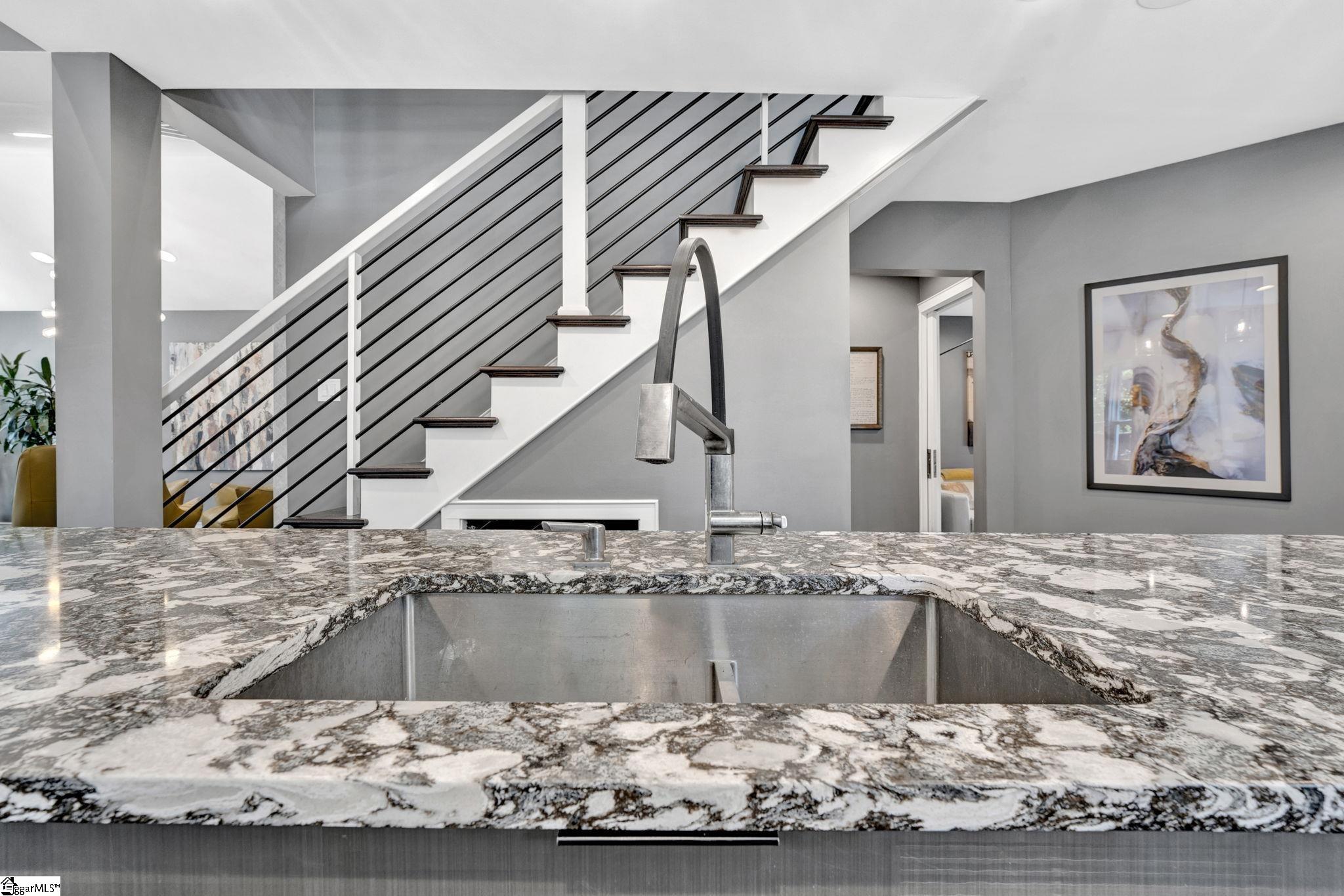 405 Oakland Avenue # 101