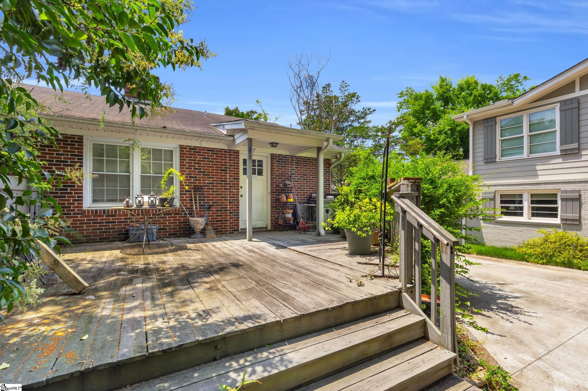 15 Jones Avenue