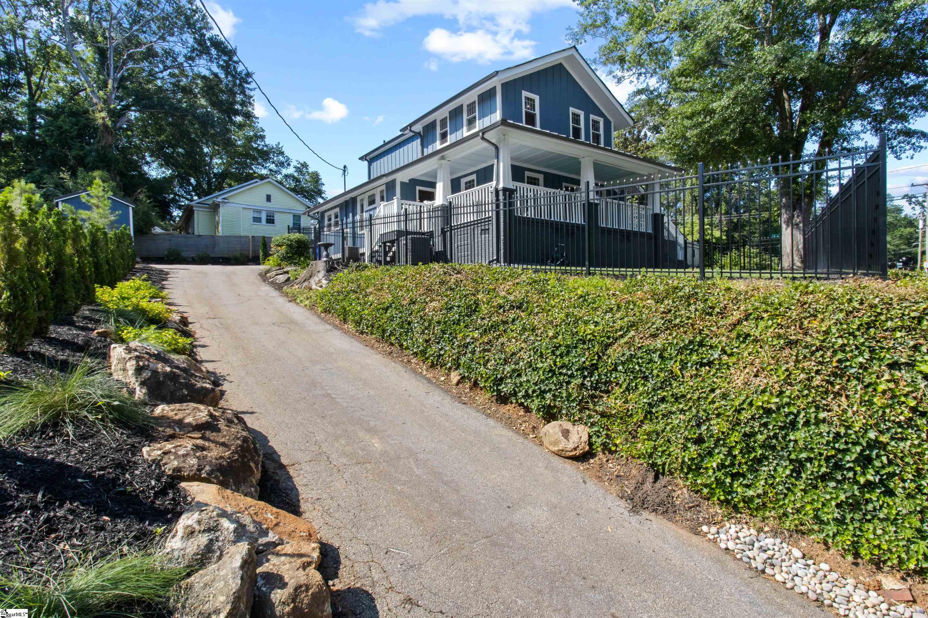 303 Haviland Avenue