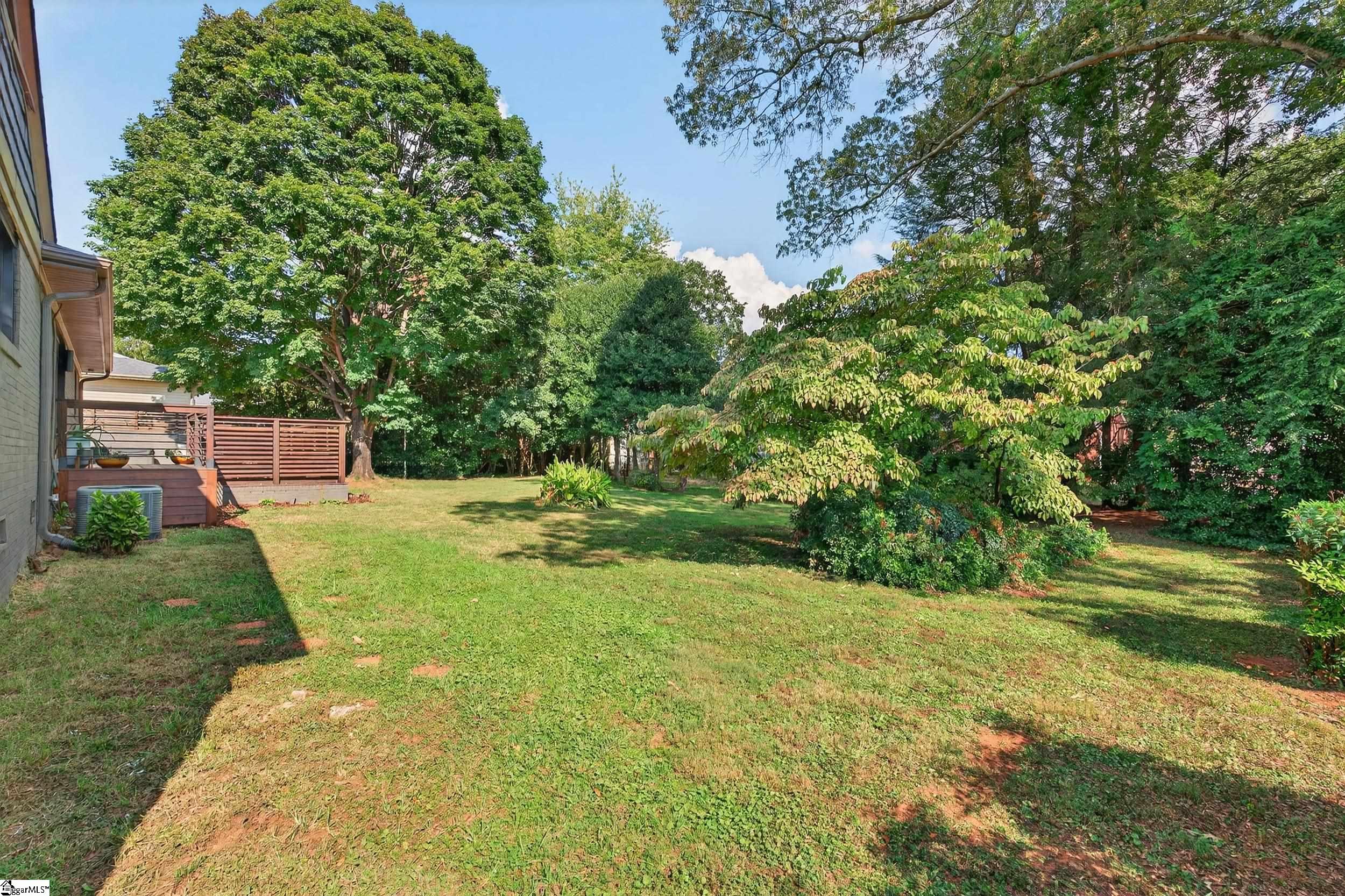 112 Lake Forest Drive