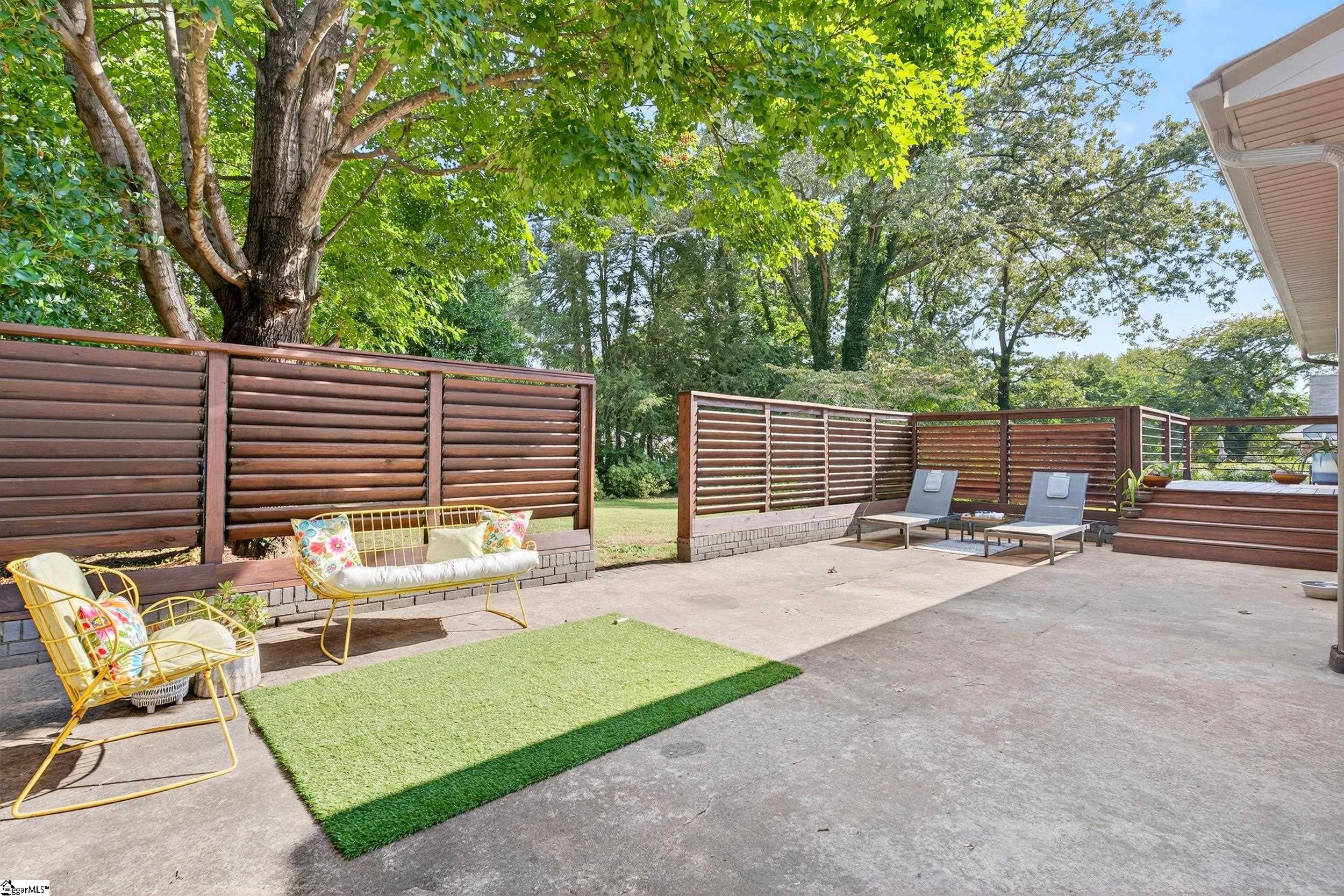 112 Lake Forest Drive