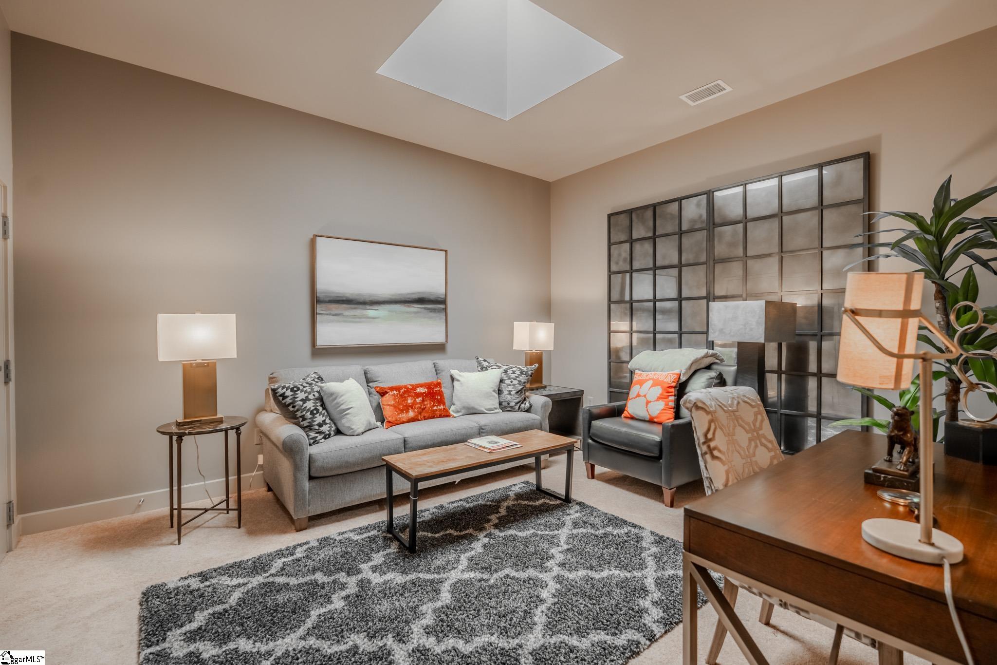 400 E Mcbee Avenue Unit 4211