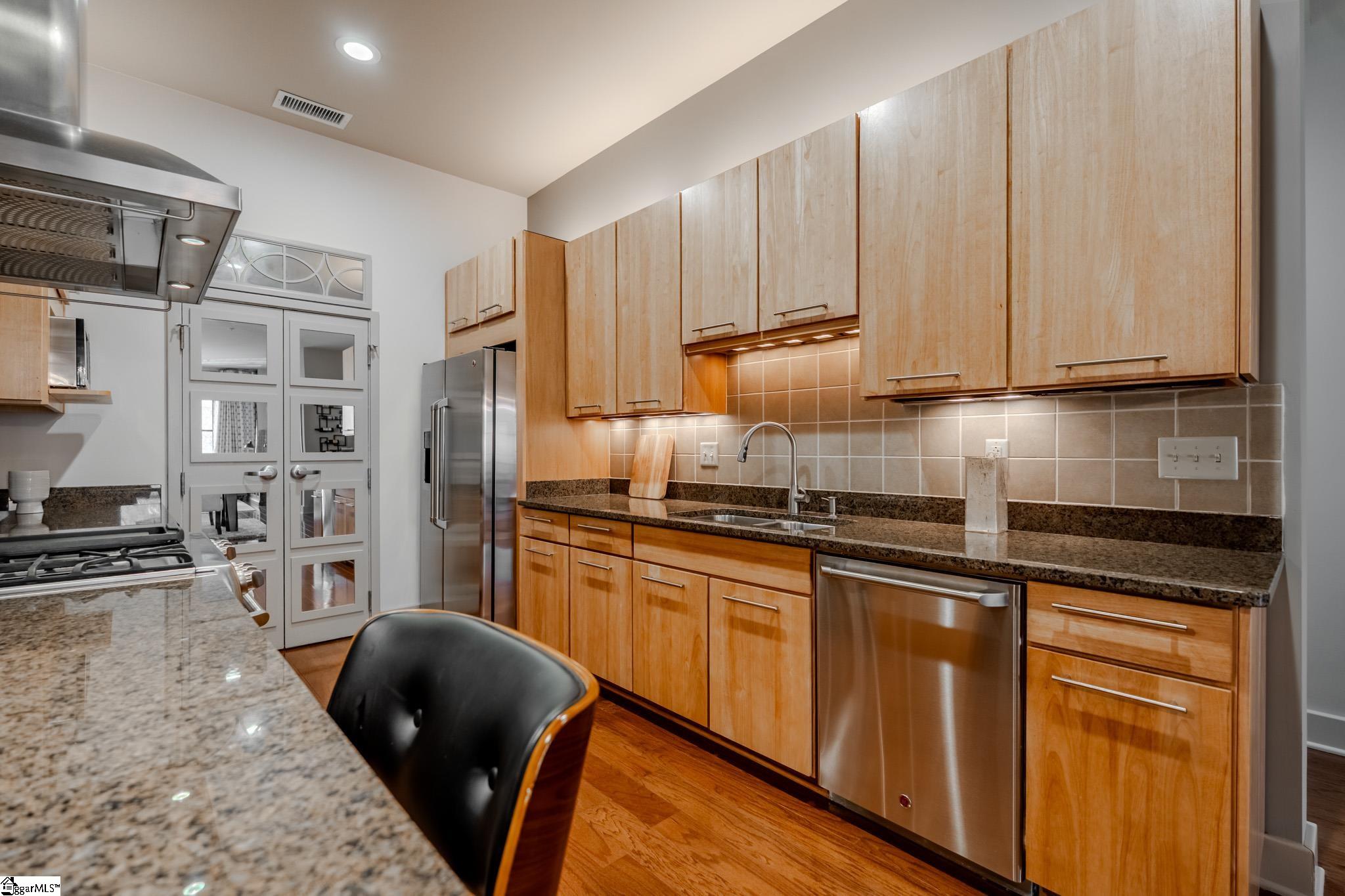 400 E Mcbee Avenue Unit 4211