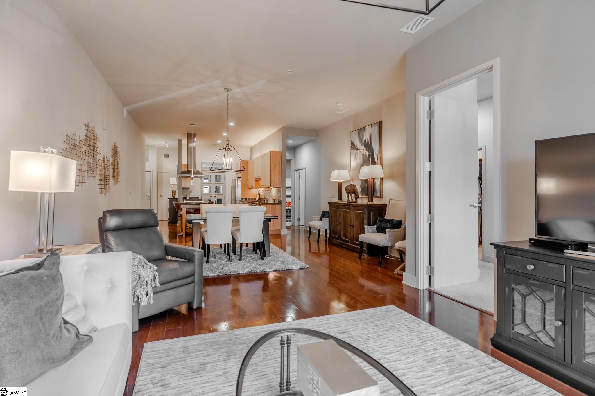 400 E Mcbee Avenue Unit 4211