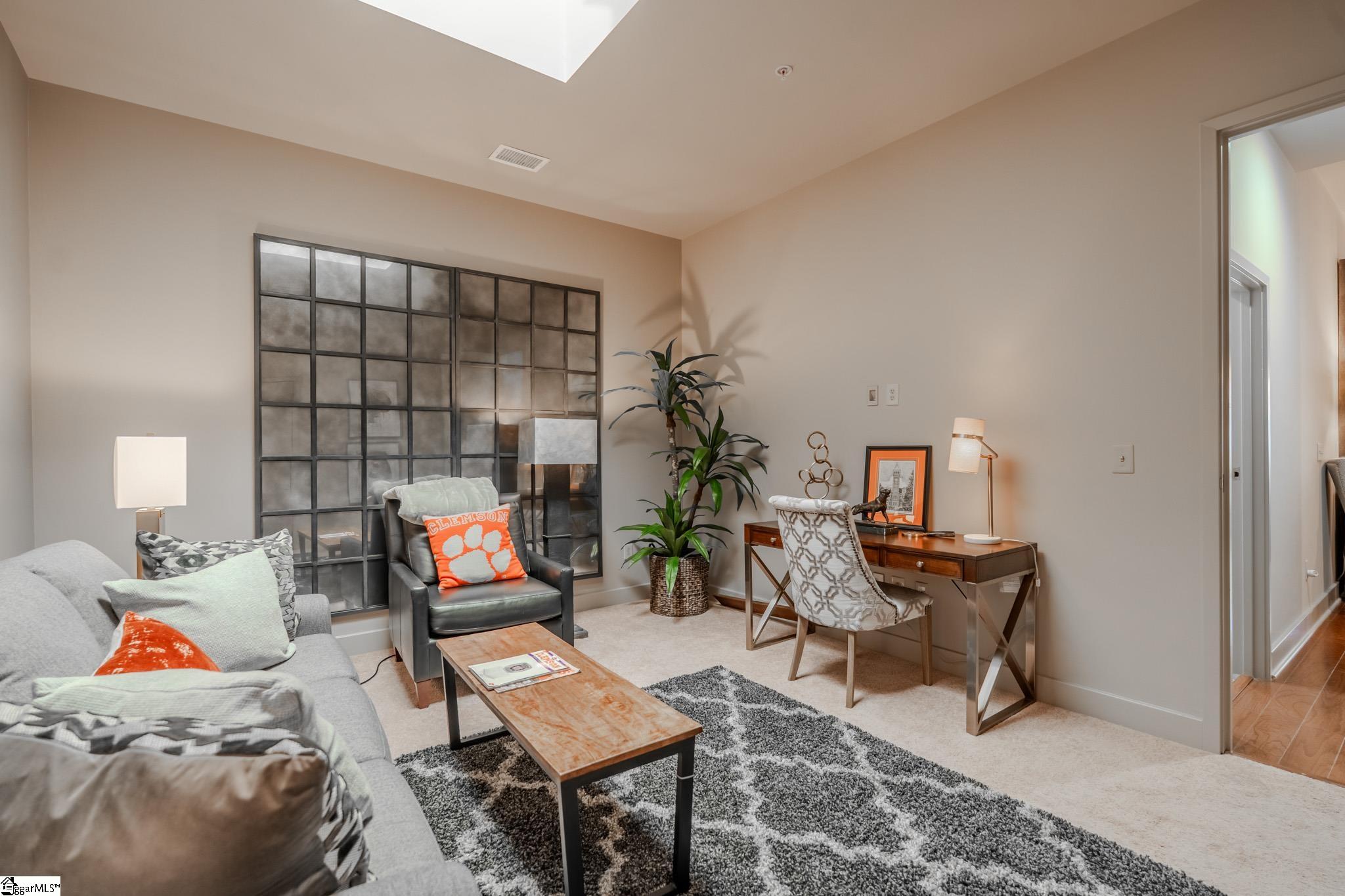400 E Mcbee Avenue Unit 4211
