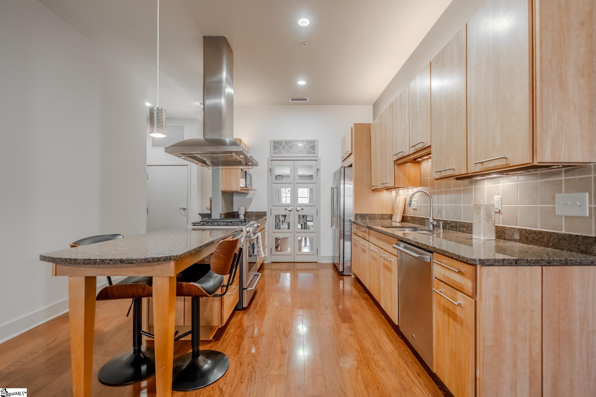 400 E Mcbee Avenue Unit 4211