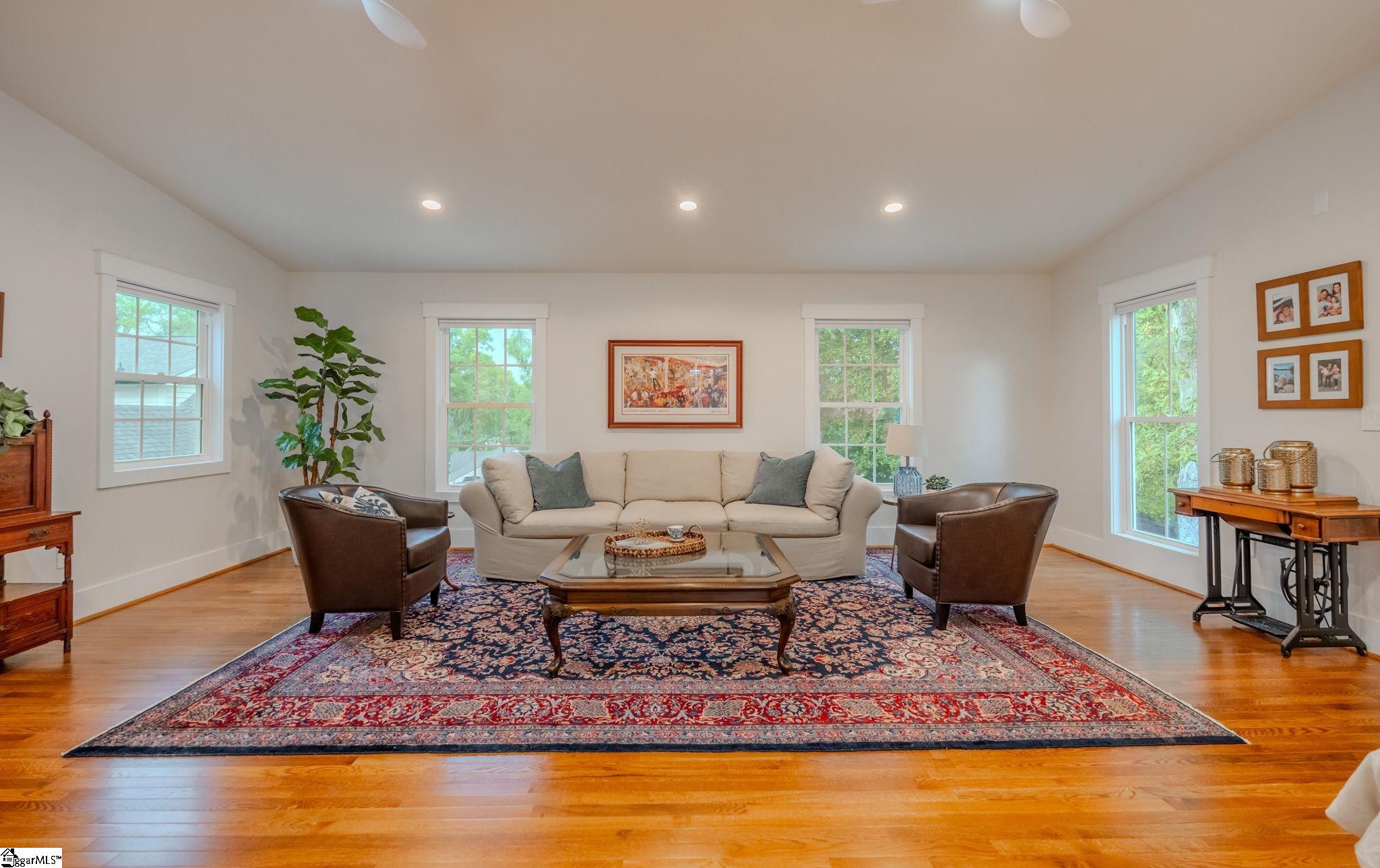 408 W Faris Road