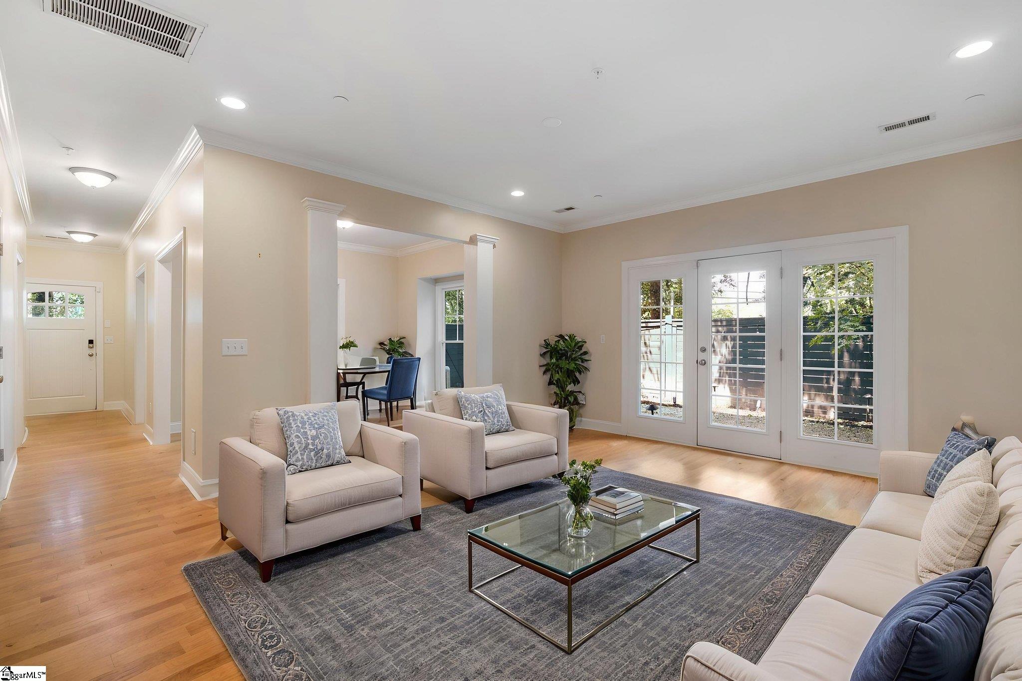 4 Cureton Street