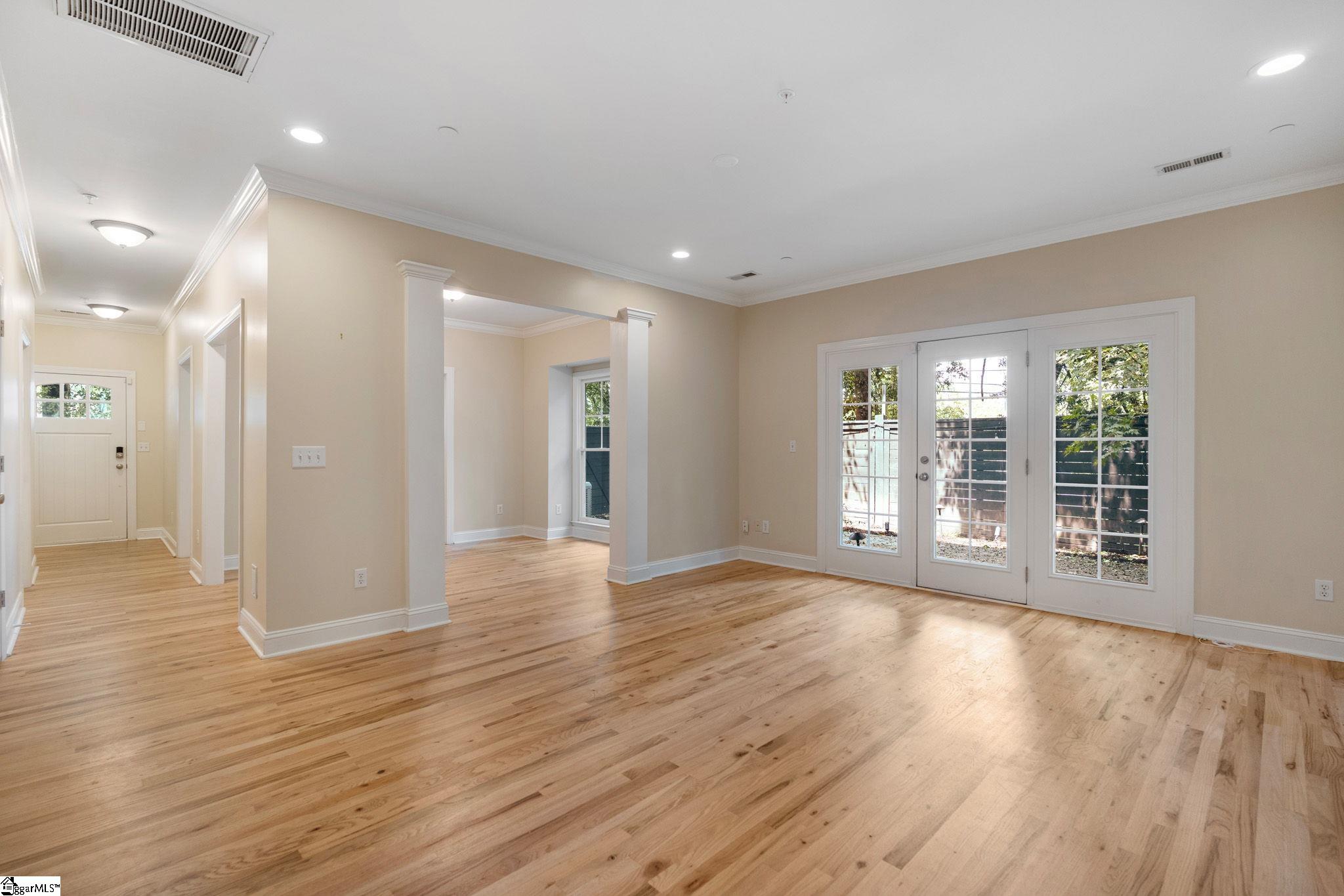 4 Cureton Street