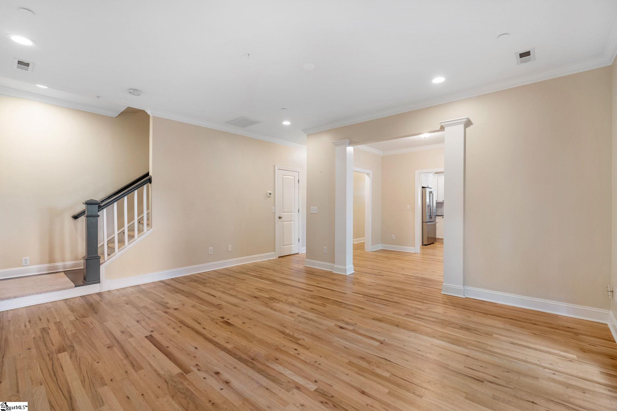 4 Cureton Street