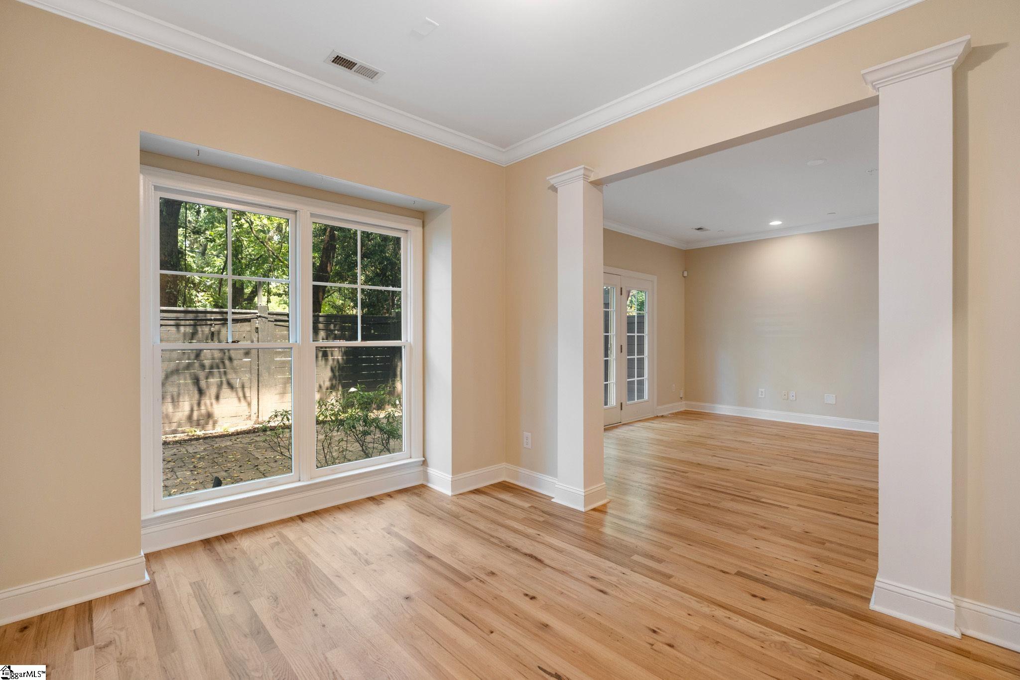 4 Cureton Street