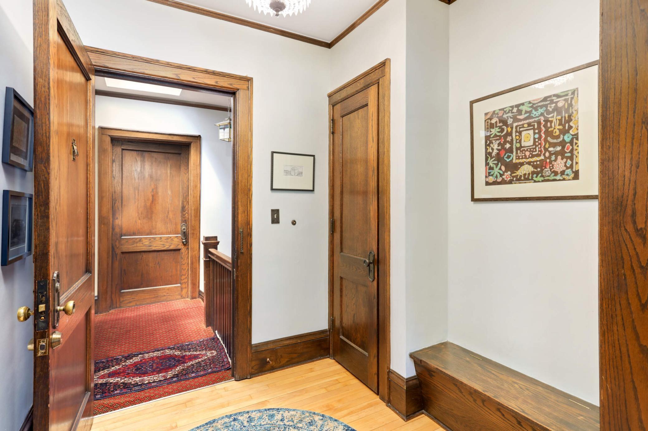 719 5th Street SE Unit: 4