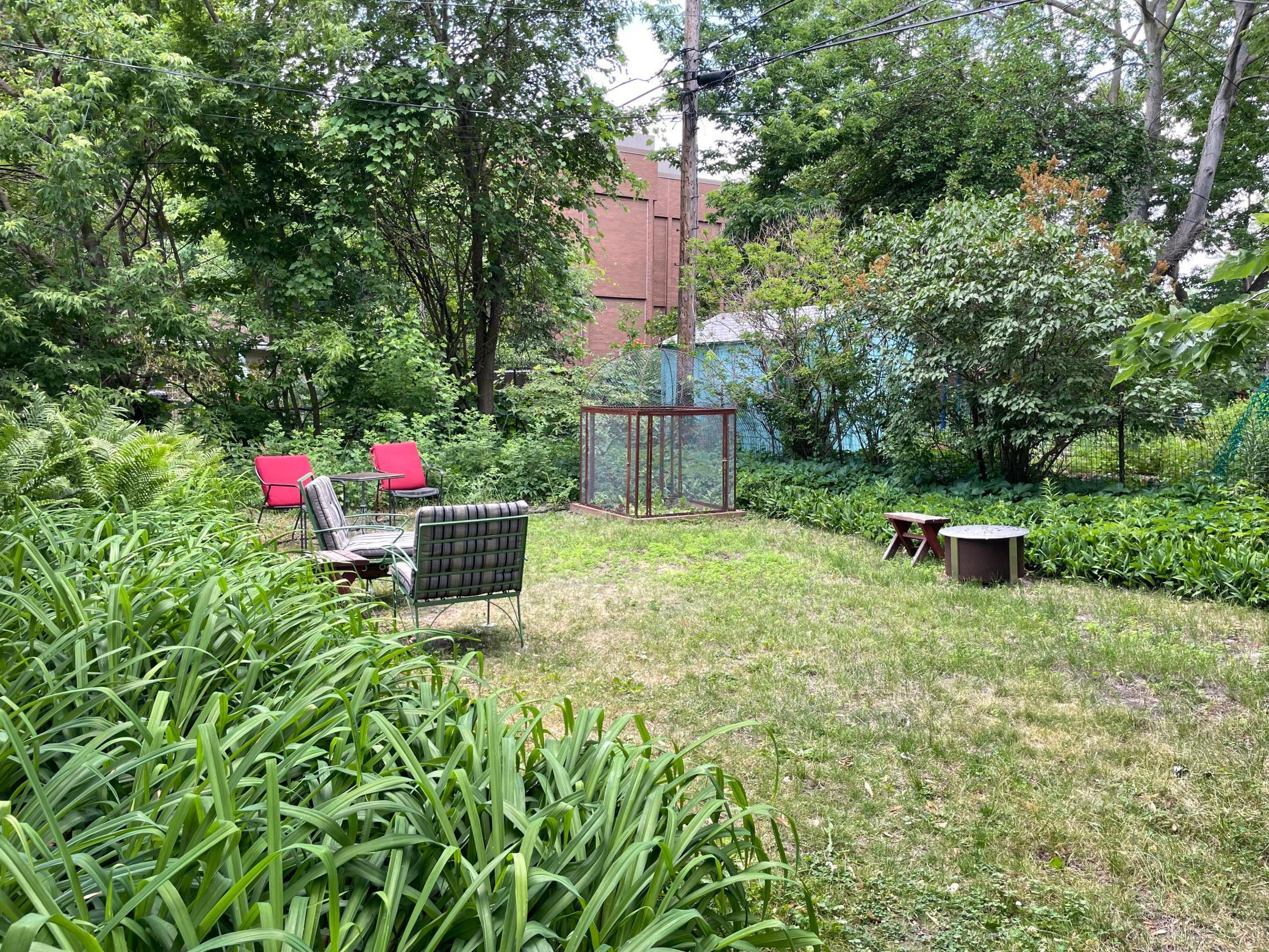 719 5th Street SE Unit: 4