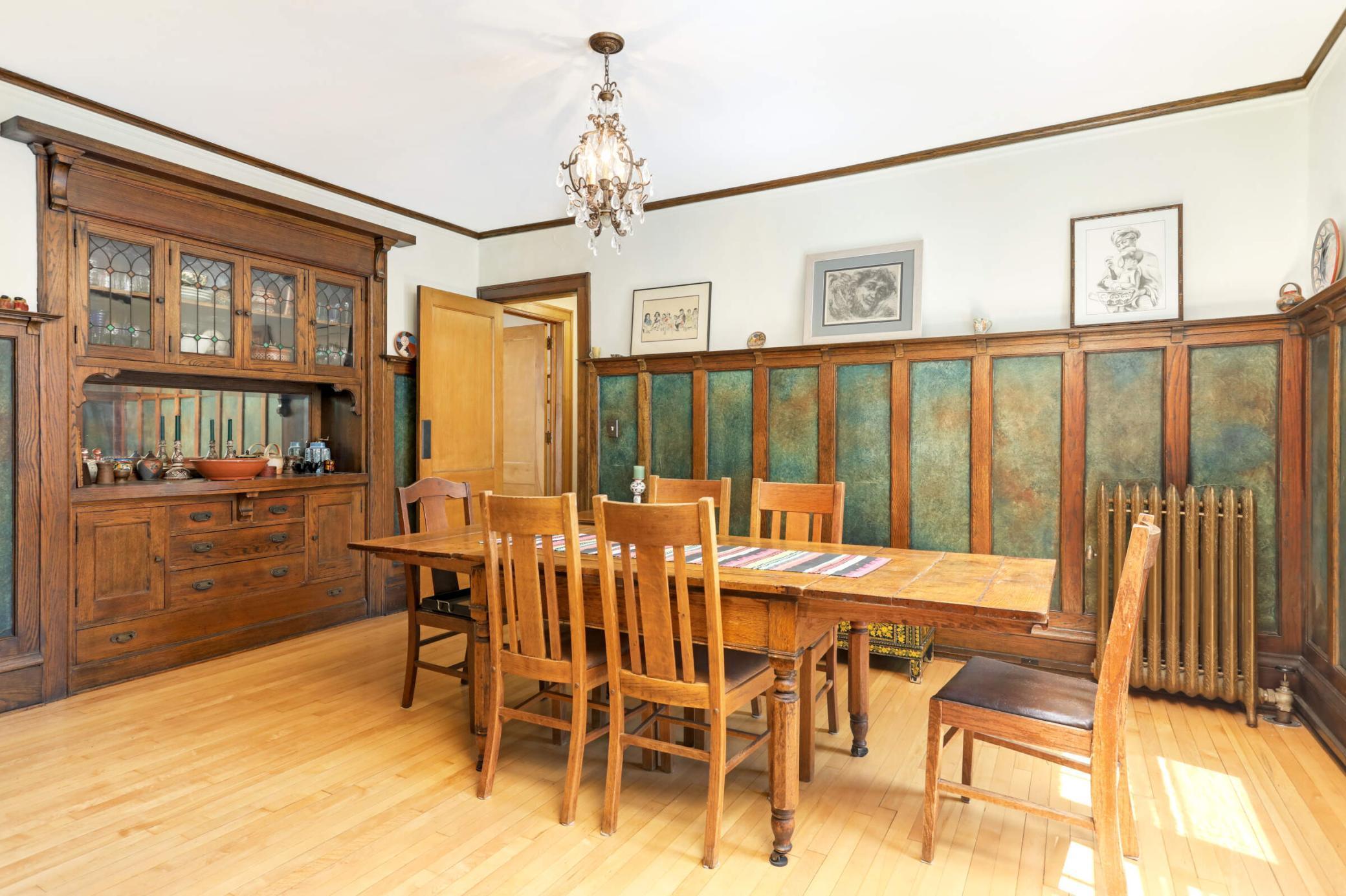 719 5th Street SE Unit: 4